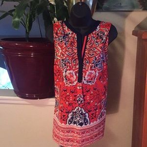Patterned Sleeveless Blouse